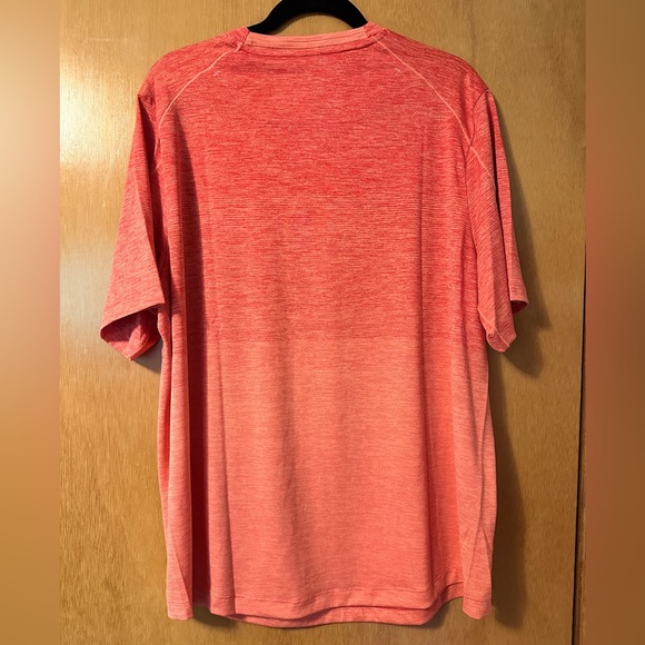 Tommy Bahama Ombré Tropic Crew, Bright Color, NWT - Picture 2 of 3